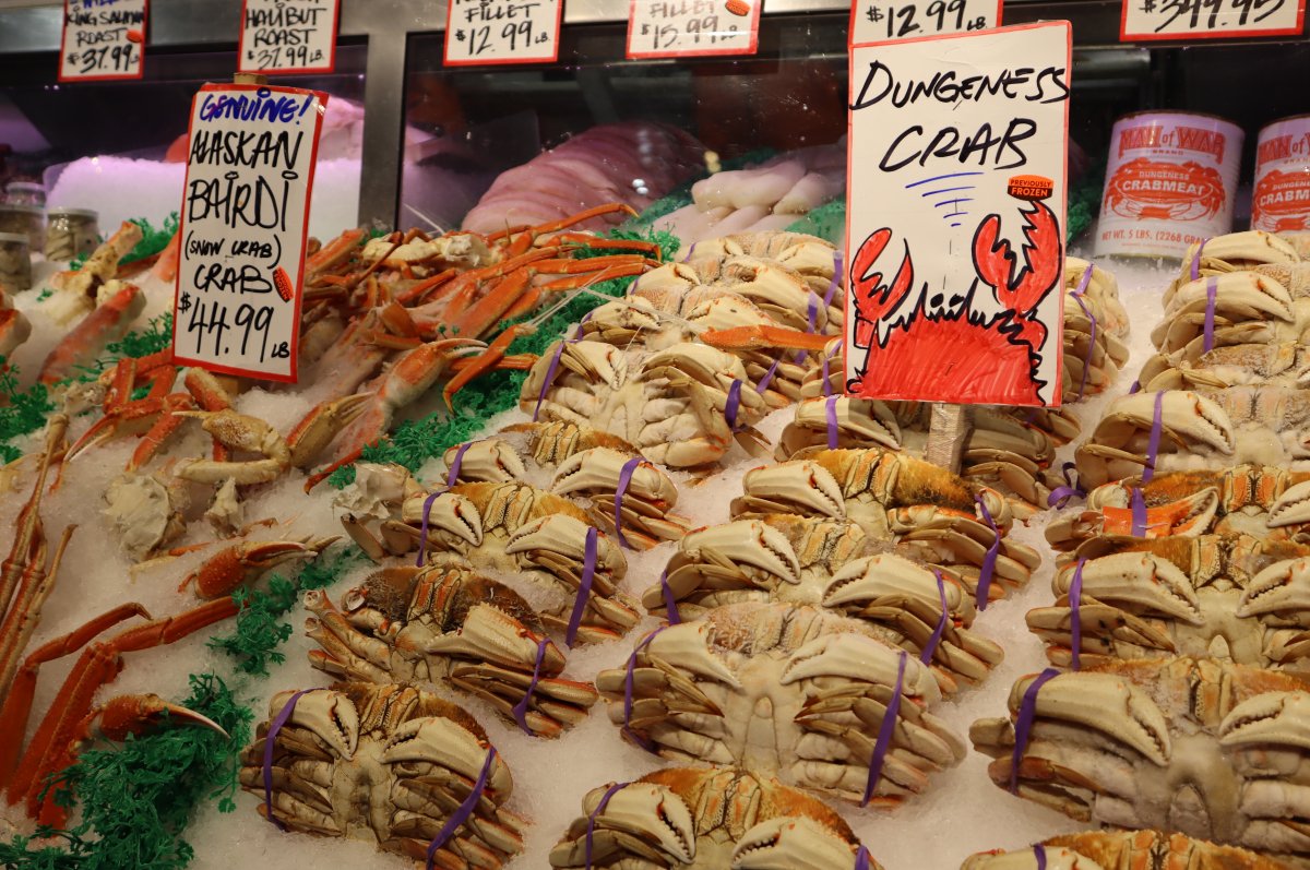 Fresh seafood featured in Seattle's Pike Place Market (courtesy of Truc Nguyen).